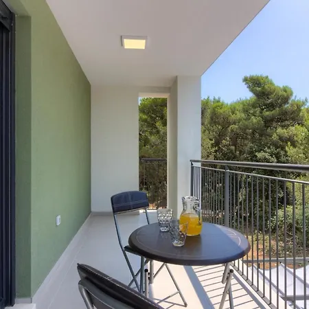 Modern Flavia In Near The